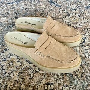 Free People Suede Leather Leighton Mule Loafers in Camel Tan - 8.5